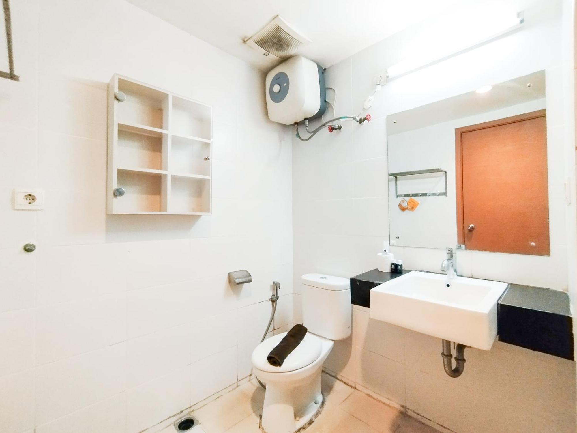 Simply And Comfy Studio Room Apartment Beverly Dago By Travelio バンドゥン エクステリア 写真